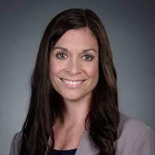 Julia Hedges's Instagram, Twitter & Facebook