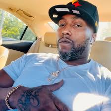 Michael Bittle's Instagram, Twitter & Facebook