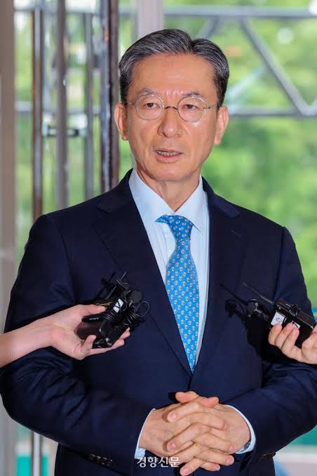 정성호 법무부 장관 프로필 관련 이미지