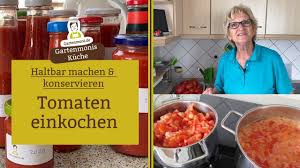 Tomaten Einkochen Dein Eigenes Tomatenpuree Als Vorrat Fur Das Ganze Jahr Tomaten Haltbar Ma In 2020 Tomaten Einkochen Tomaten Haltbar Machen Tomatensosse Einkochen
