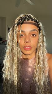 Lorena Oliveira (@scattered.pieces) • Instagram photos and videos