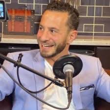 Chris Kohnen's Instagram, Twitter & Facebook