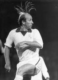 Sir robert bobby charlton cbe is a former association footballer who made 106 appearances for england between 1958 and 1970. Footballing Baldies Liverpool Echo