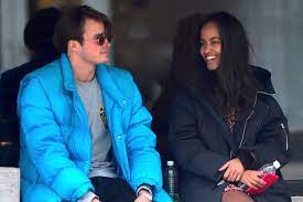 Former first daughter malia obama shares her birthday with america! Malia S Obama S Boyfriend Quarantined With The Family