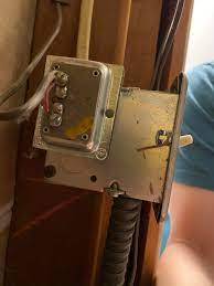 Alibaba.com offers 1,760 doorbell transformer products. Is This My Doorbell Chime Transformer Attached To Furnace Switch In Furnace Closet Nest