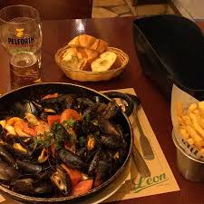 16 od 145 restorana u auxerre. Leon Bonneuil Sur Marne 6 Avenue Des Marguerites Menu Prices Restaurant Reviews Tripadvisor