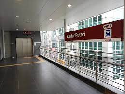 It is operated under the sri petaling line network and is situated between puchong perdana and taman perindustrian puchong station. Pfcc Corporate Office Bandar Puteri Puchong Msc Status Near Lrt Amenities Many Options Ioi Boulevard Pfcc Bandar Puteri Puchong Puchong Selangor 12522 Sqft Commercial Properties For Rent By Thean Rm 4 50 Mo 1803950