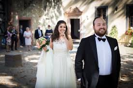 Die gesamtanlage geht auf ein klosterweingut zurück. Hochzeit Im Schloss Johannisberg Und Standesamt Burg Eltville