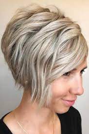 30 Best Short Hairstyles For Round Faces To Emphasize Your Beauty Short Hair Styles For Round Faces Bob Hairstyles Wavy Bob Hairstyles