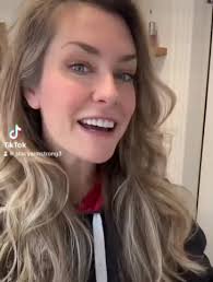 Stacie Armstrong's Instagram, Twitter & Facebook