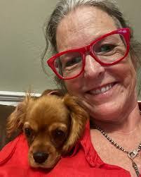 Leslie Cheatham's Instagram, Twitter & Facebook