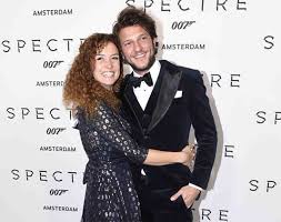 The presenter, who previously strongly criticized the corona policy, announced this via instagram this afternoon. Katja Schuurman Gaat Trouwen Met Chefkok Show Ad Nl