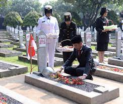 Check spelling or type a new query. Menghargai Jasa In English 6 Cara Menghargai Jasa Pahlawan Dalam Kehidupan Sehari Hari