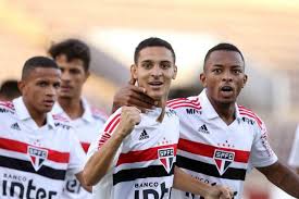 São paulo futebol clube (conhecido apenas por são paulo e cujo acrônimo é spfc) é uma associação esportiva brasileira da cidade de são paulo, capital do estado homônimo. Sao Paulo Vence O Vasco Nos Penaltis E E Campeao Da Copinha Torcedores Noticias Sobre Futebol Games E Outros Esportes