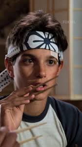 Did you ever try doing this? 🥢