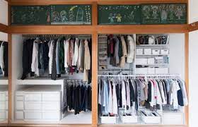 押入れをオープン収納にして 使いやすくしました 右半分を子どもたち 左半分を夫婦のスペースと分けて活用 前年受賞者宅 こんなアイデアがあるお宅を募集しています 賞金総額100万円 esse収納 インテリアグランプリ応募受付中 クローゼット 収納