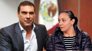 Maybe you would like to learn more about one of these? Excuidadores De La Mama De Eduardo Yanez Ya Preparan Demanda Contra El Actor