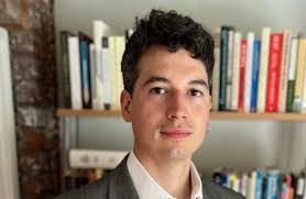 Benjamin Litman's Instagram, Twitter & Facebook