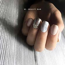 You can pick any two colors of nail polish for this tutorial so long as they contrast, but falcone advises against metallics, as they tend to separate. 13 Unique Ways To Wear Marble Nails Crazyforus