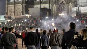 Report Over 1 200 Women Assaulted In Germany On New Year S Eve News Dw 10 07 2016