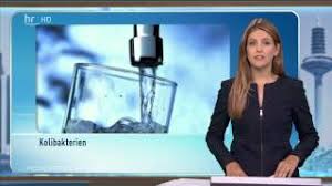 Jennifer sieglar, jahrgang 1983, absolvierte ein volontariat beim hessischen rundfunk, wo sie derzeit moderatorin für die hessenschau ist. Jennifer Sieglar Hessenschau Kompakt 28 07 2015 Wunschclip Youtube