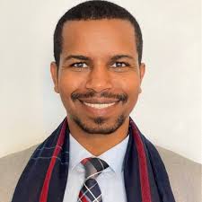 A 2016 Ford F-350 6.7L V8 diesel engine came with the concern of an airbag  light