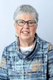 Darlene Sprague's Instagram, Twitter & Facebook