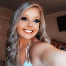 Jennifer Summerall's Instagram, Twitter & Facebook