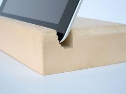 Tablet Und E Book Halter Aus Ahorn Holz Tablet Halterung Tablet Halte Durch