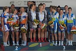 Annemiek van vleuten jubelt, dabei hat sie gar nicht gewonnen. Annemiek Van Vleuten Wikipedia