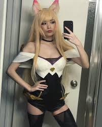 Emiru has her needs fulfilled at Twitch-con (Femsub, optional femdom path)  - Image Chest