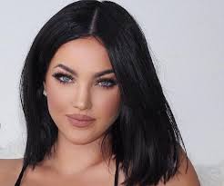 Osman Aykut71 Adli Kullanicinin Natalie Halcro Panosundaki Pin Sac Ve Guzellik Siyah Sac Yaratici Portre Fotografciligi