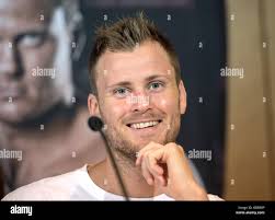 Tim robin hi-res stock photography and images