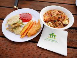 Terletak di kuala selangor, hotel ini sejauh 2 bt (3 km) dari bukit melawati, taman alam kuala selangor dan rumah api altingsburg. Pengalaman Menginap De Palma Eco Resort Kuala Selangor Berciri Patuh Syariah Budak Bandung Laici