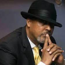 Stream Earl Ivey music