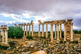 Fotos terraza de baalbek : Baalbek Imagenes Y Fotos 123rf