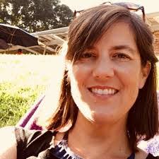 Darcy Compton's Instagram, Twitter & Facebook