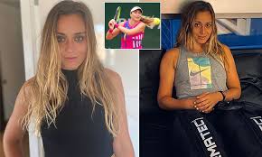 Paula badosa gibert match today. Tennis Star Paula Badosa Complains She Feels Abandoned After Testing Positive To Covid Daily Mail Online