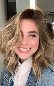 Maybe you would like to learn more about one of these? Highlights Hair Color To Look Younger The Best Hair Colors To Look Younger 15 Ideas