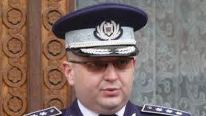 Chestorul alin petecel revine pe functia de inspector sef, in timp ce comisarul sef dan. Surse Coronavirusul A Lovit La Varful Ministerului De Interne Unul Dintre Cei Mai ImportanÈi Èefi A Fost Infectat