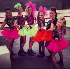 Why Did Pagie Brook And Chloe Have To Leave Met Afbeeldingen Kendall Vertes Paige Hyland Maddie Ziegler