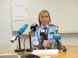 Politiet holder pressekonferanse klokka 11.00 i dag. Politiets Pressekonferanse Fra Alesund Nrk
