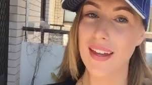 Indignación por una entrenadora personal que le dio un regalo insólito a un  mendigo