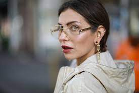 Shop our collection of moxielash magnetic eyelash extensions like the classy lash, sassy lash, flashy lash and more! How To Wear Eye Makeup With Glasses Tips From The Experts