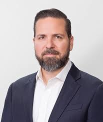 Tim Heier's Instagram, Twitter & Facebook