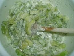 Das Perfekte Gedunstetes Gurkengemuse Rezept Mit Bild Und Einfacher Schritt Fur Schritt Anleitung Salatgurken Schalen Gurke Gemuse Rezepte Lebensmittel Essen