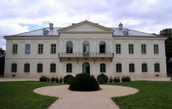 A kastély földszinti reprezentatív tereinek, enteriőrjeinek megújítása, restaurálása. Tragikus Sorsok Es Regenyes Romancok A Nadasdladanyi Kastelyban