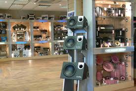 Very practical car radio, the effect of the rearview camera is very clear, can be used in rainy days; Car Stereo Fitting London Ilford 0208 599 2368