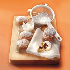 Decouvrez La Recette Beignets Au Sucre Sur Cuisineactuelle Fr Recette Beignet Recette Gourmande Recette