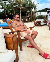 Times flies when you're on a beach!! #Tulum